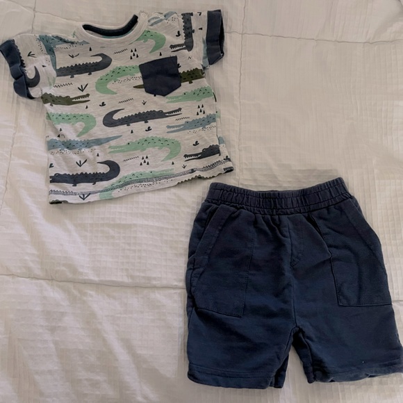 Bear camp 2 piece set size 6-9 months - Picture 2 of 6